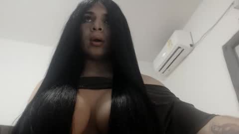 Snapshot of mistressxxalice chatting on 11.22.25 ALICE MADANE online show from 11.22.25