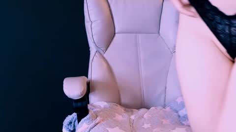 Jenny online show from 02.14.25