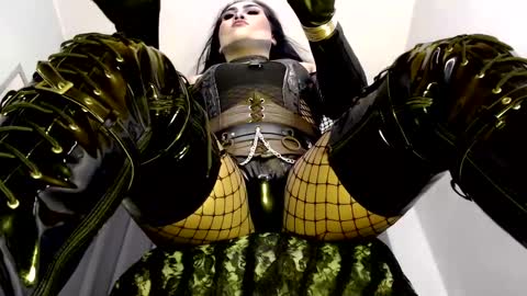 Snapshot of mistynox chatting on 02.17.25 Mistress MISTY online show from 02.17.25