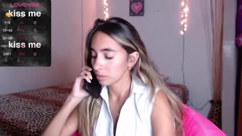 Snapshot of mitchwilson1 chatting on 10.17.25 mitchwilson1 online show from 10.17.25