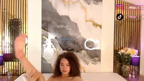 Mtica Brennet online show from 05.12.26