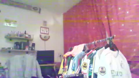 Snapshot of mitta93 chatting on 10.26.25 mitta93 online show from 10.26.25