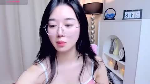 Snapshot of miu99999 chatting on 06.18.26 miu99999 online show from 06.18.26