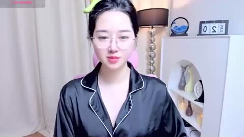 Snapshot of miu99999 chatting on 06.21.26 miu99999 online show from 06.21.26