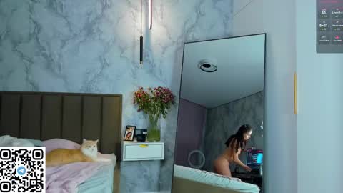 Mia 3 online show from 10.22.25