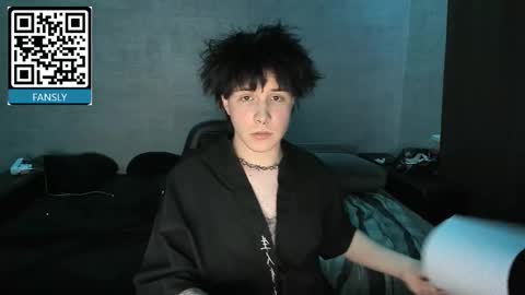 MeowMiku online show from 11.04.25