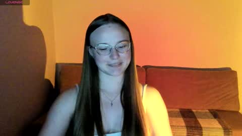 Snapshot of miya_mimi chatting on 09.12.25 Miya online show from 09.12.25