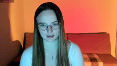 Snapshot of miya_mimi chatting on 10.12.25 Miya online show from 10.12.25