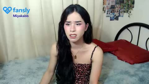 Snapshot of miyakabebe chatting on 11.13.25 Miyakabebe online show from 11.13.25