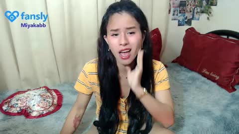 Snapshot of miyakabebe chatting on 11.24.25 Miyakabebe online show from 11.24.25