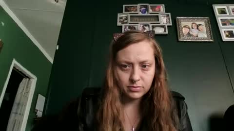 miztrezk online show from 11.25.25