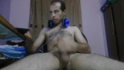 Snapshot of mj9800 chatting on 09.08.25 mahmoud online show from 09.08.25