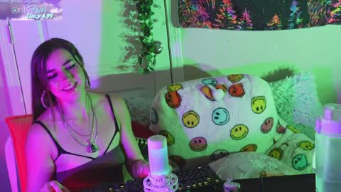 Snapshot of mj_vodkagirls chatting on 01.07.25 Hera Tethra Bathtub stream 20k followers Ask about our custom videos3 online show from 01.07.25