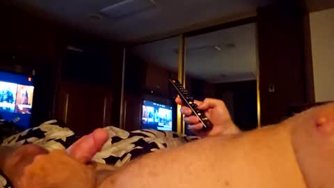 Snapshot of mjolnirandazzarra chatting on 04.06.26 mjolnirandazzarra online show from 04.06.26