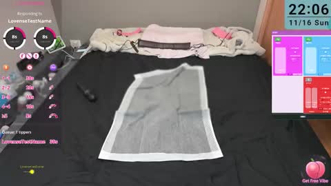 Snapshot of mkuo chatting on 11.16.25 mkuo online show from 11.16.25