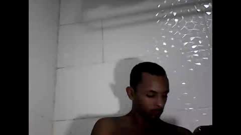 Snapshot of mlkmachodominador chatting on 02.28.25 mlkmachodominador online show from 02.28.25