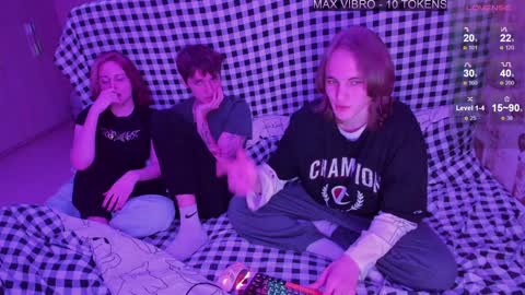 Tim and Lisa  Simon and Luna online show from 02.06.25