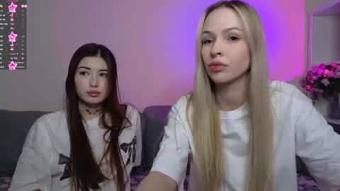 Snapshot of mmkakpoxyi22 chatting on 12.14.24 alice and ray online show from 12.14.24