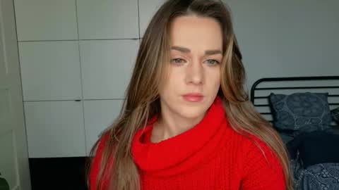 mmminnie online show from 12.18.25