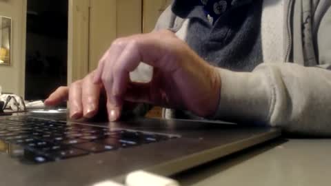 Snapshot of mmythmaker chatting on 01.16.26 mmythmaker online show from 01.16.26