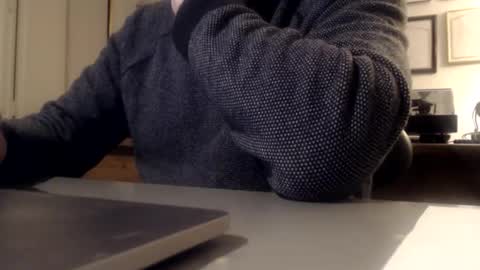 Snapshot of mmythmaker chatting on 05.18.26 mmythmaker online show from 05.18.26