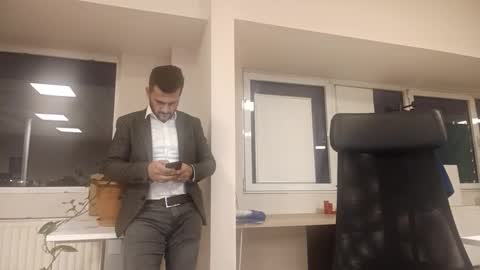 mnew69055770223 online show from 10.12.25