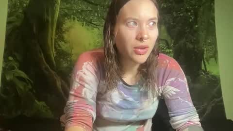 Snapshot of mo0n_goddess chatting on 04.24.26 Misty online show from 04.24.26