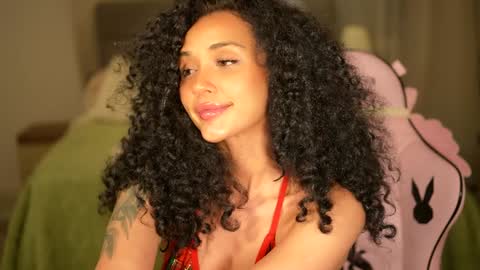 Snapshot of moan_4_you chatting on 12.12.24 Ruxxx online show from 12.12.24