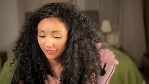 Snapshot of moan_4_you chatting on 12.14.24 Ruxxx online show from 12.14.24