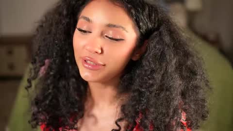 Snapshot of moan_4_you chatting on 12.15.24 Ruxxx online show from 12.15.24