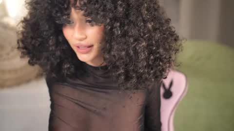 Snapshot of moan_4_you chatting on 01.25.25 Ruxxx online show from 01.25.25