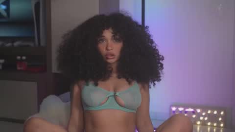 Snapshot of moan_4_you chatting on 09.13.25 Ruxxx online show from 09.13.25