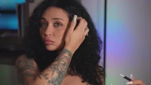 Snapshot of moan_4_you chatting on 09.21.25 Ruxxx online show from 09.21.25