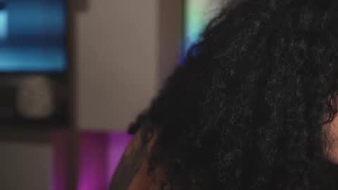 Snapshot of moan_4_you chatting on 10.04.25 Ruxxx online show from 10.04.25