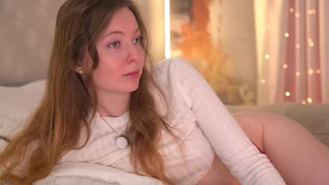 Snapshot of moan_elisa chatting on 02.16.26 moan_elisa online show from 02.16.26