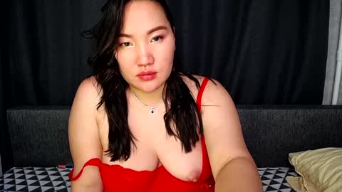 Snapshot of moanakoa chatting on 12.06.24 moanakoa online show from 12.06.24