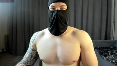 Snapshot of mobyvick chatting on 01.15.26 Vick online show from 01.15.26