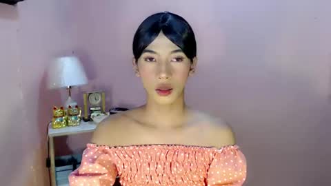 Mocha Locca  online show from 01.01.25