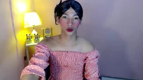 Mocha Locca  online show from 01.14.25