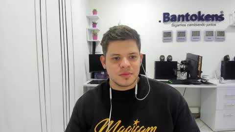    online show from 03.06.25