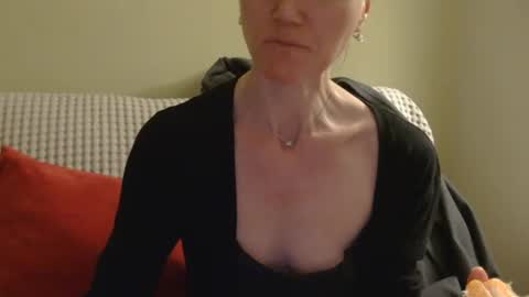 Snapshot of modesta1413 chatting on 05.02.26 Aurora online show from 05.02.26