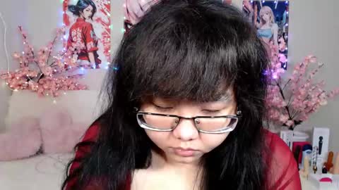 Snapshot of moertomlly chatting on 04.18.26 Molly online show from 04.18.26
