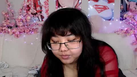 Snapshot of moertomlly chatting on 05.13.26 Molly online show from 05.13.26