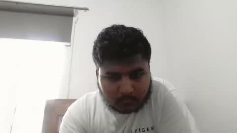 moeydsad4 online show from 10.22.25