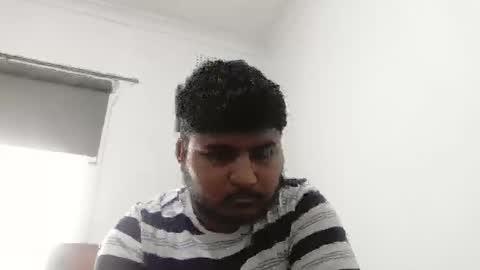 moeydsad4 online show from 10.29.25