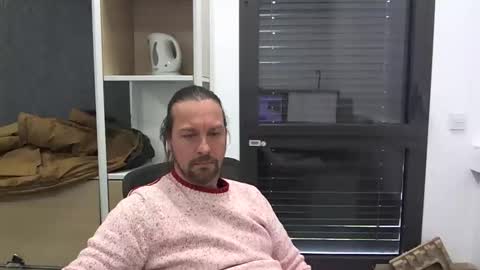 Snapshot of moi9876543210 chatting on 02.02.26 Julien online show from 02.02.26