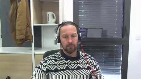 Snapshot of moi9876543210 chatting on 03.30.26 Julien online show from 03.30.26