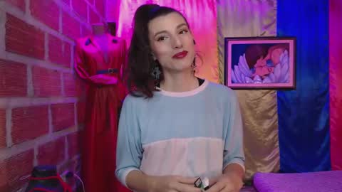 Snapshot of moira_hot chatting on 10.16.25 moira_hot online show from 10.16.25