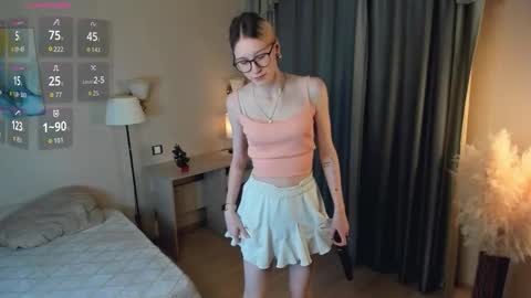 Laura online show from 12.14.25