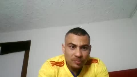 Snapshot of moises_athlon chatting on 07.04.26 Moises Athlon online show from 07.04.26